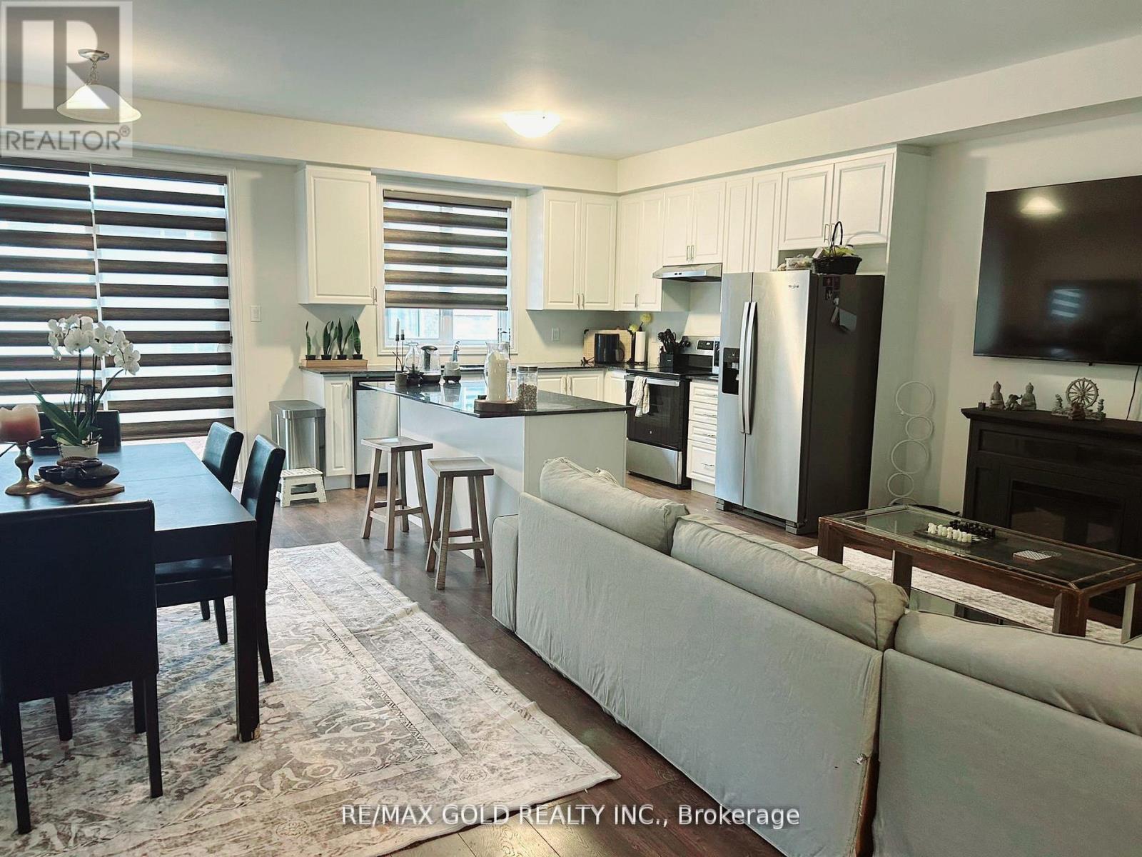 49 Brown Street, Erin, Ontario  N0B 1T0 - Photo 5 - X12496034