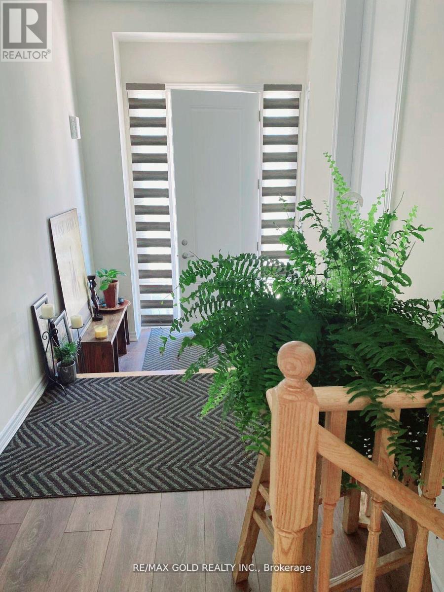 49 Brown Street, Erin, Ontario  N0B 1T0 - Photo 3 - X12496038