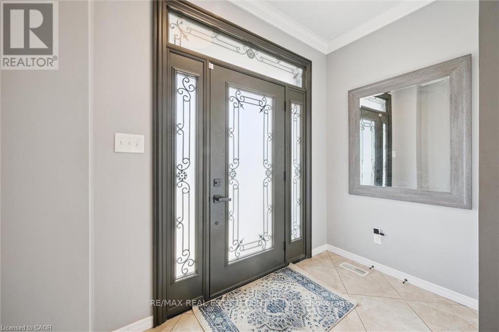 267 Hardcastle Drive, Cambridge, Ontario  N1S 0A9 - Photo 5 - X12496060