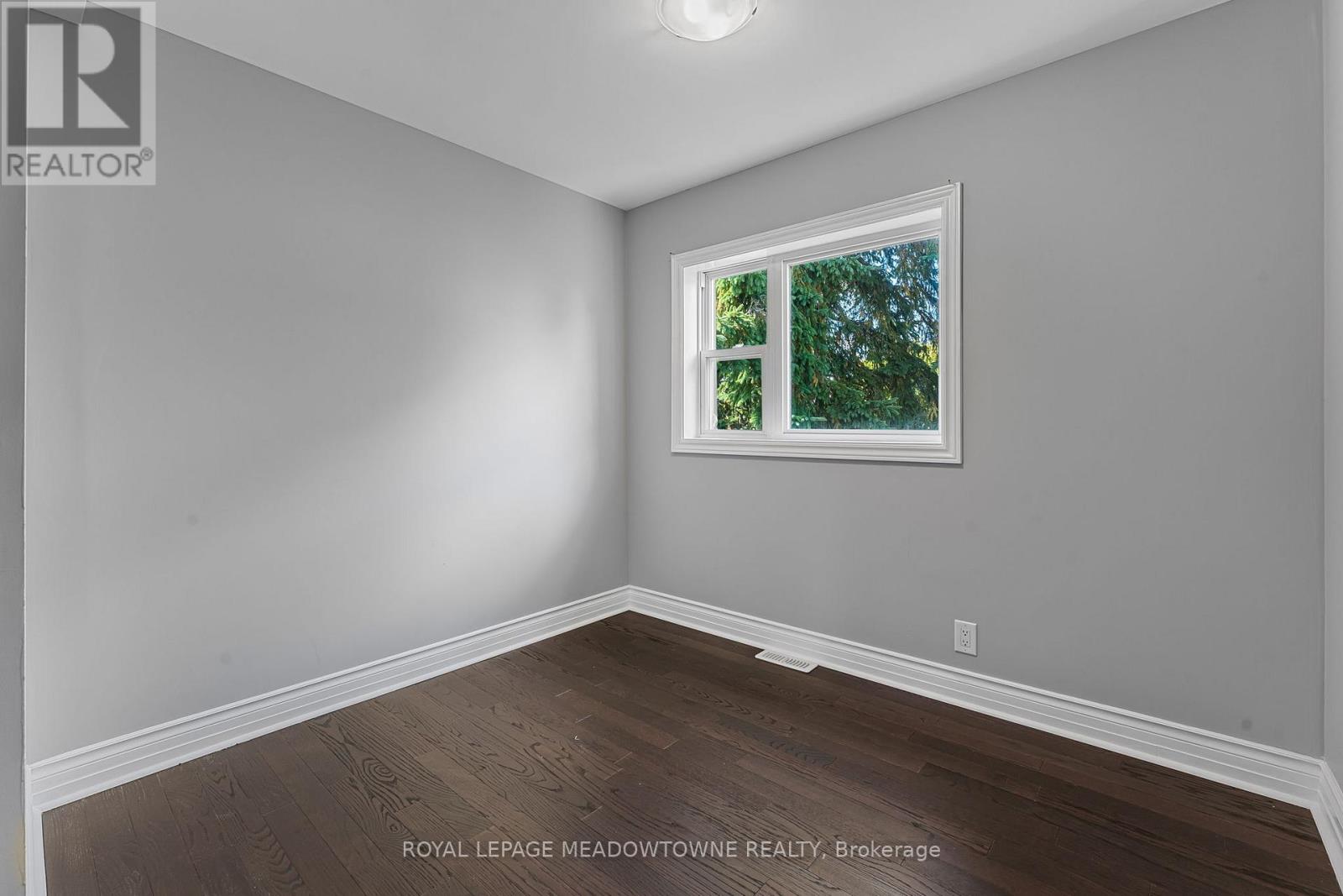 1583 Merrittville Highway, Thorold, Ontario  L3B 1N5 - Photo 6 - X12496066