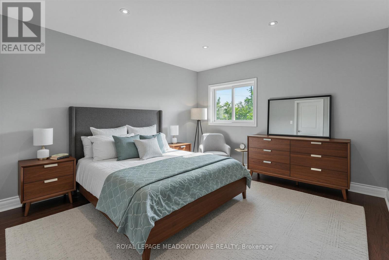 1583 Merrittville Highway, Thorold, Ontario  L3B 1N5 - Photo 7 - X12496066