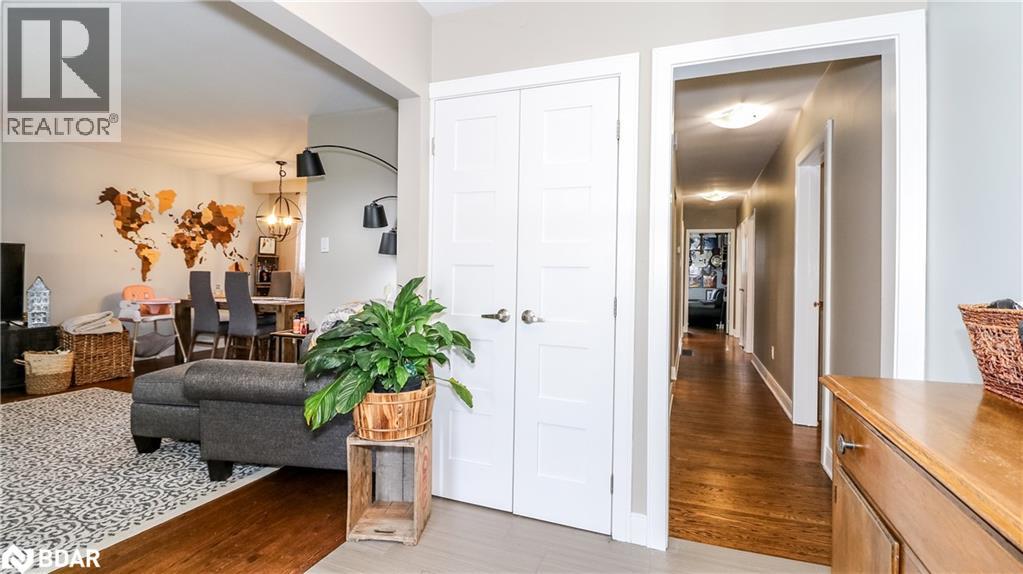 14 Steel Street, Barrie, Ontario  L4M 2E5 - Photo 3 - 40784729