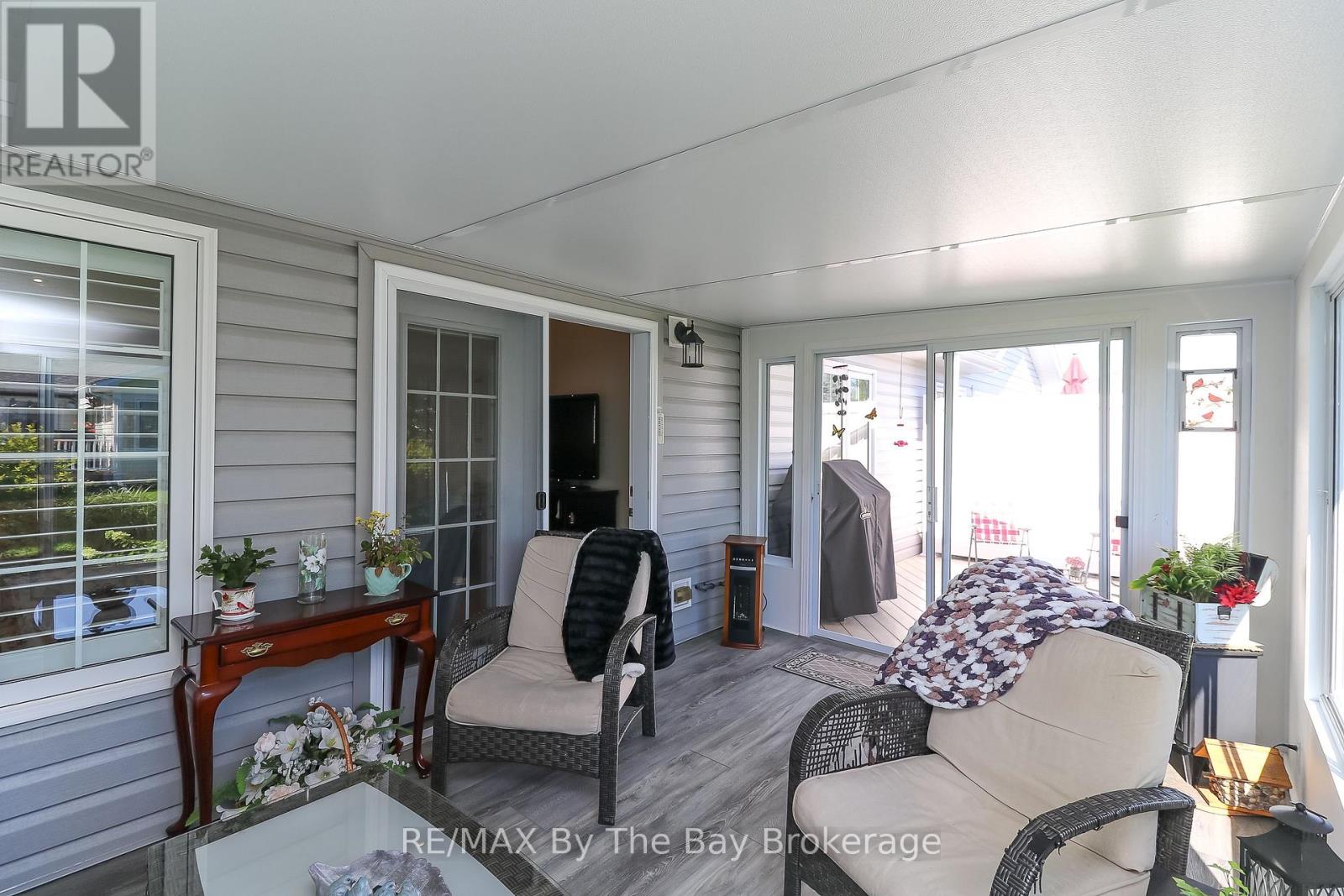 31 New York Avenue, Wasaga Beach, Ontario  L9Z 3A8 - Photo 23 - S12496168