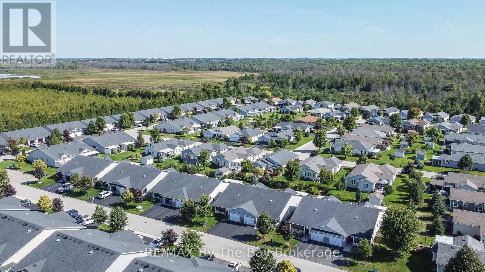 31 New York Avenue, Wasaga Beach, Ontario  L9Z 3A8 - Photo 44 - S12496168