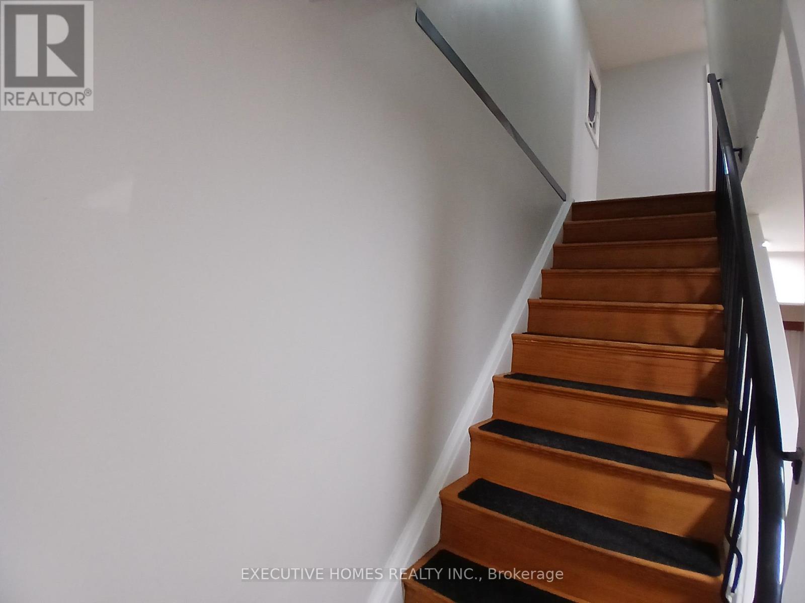 3232 Ulman Road, Oakville, Ontario  L6L 5T1 - Photo 15 - W12496054