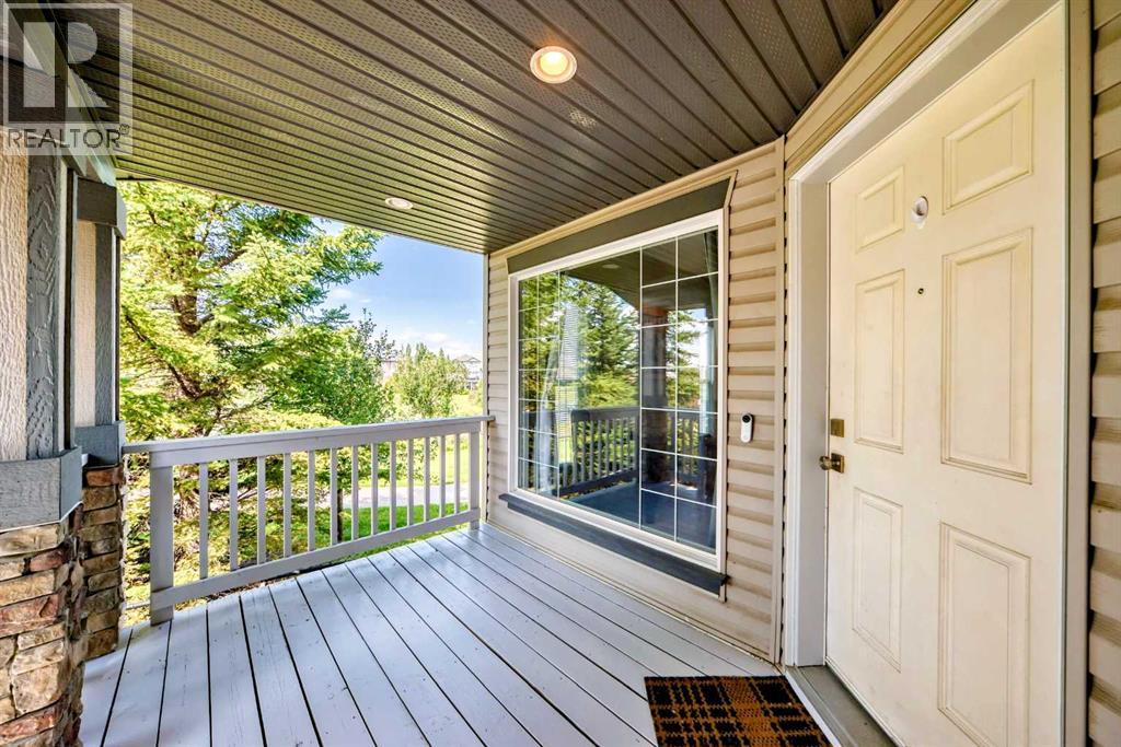 325 West Lakeview Drive, Chestermere, Alberta  T1X 1T2 - Photo 4 - A2255090