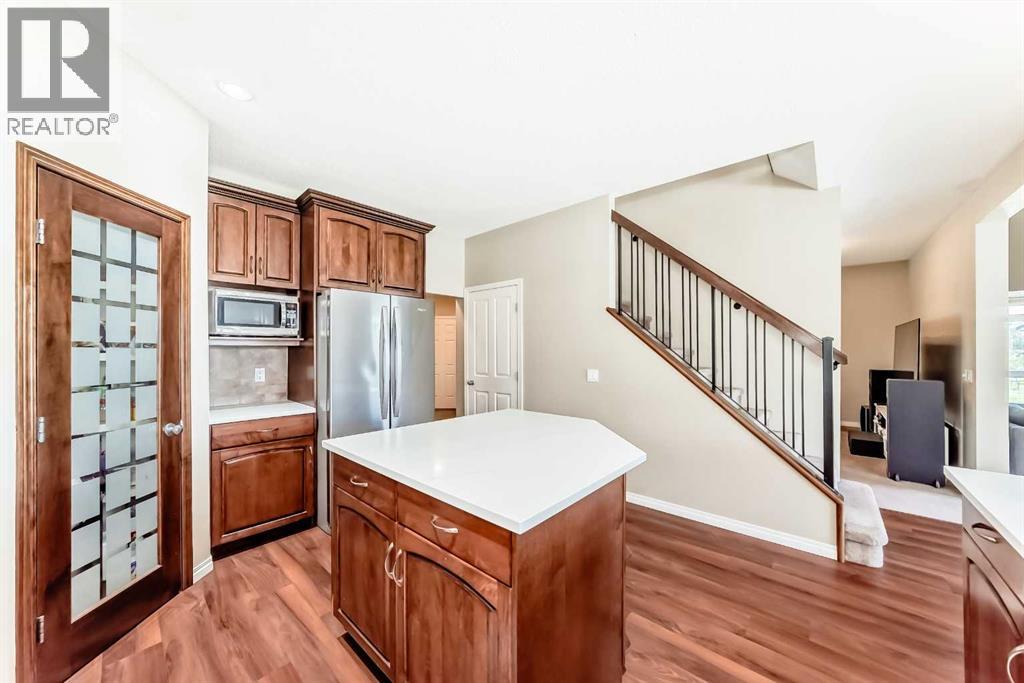 325 West Lakeview Drive, Chestermere, Alberta  T1X 1T2 - Photo 11 - A2255090