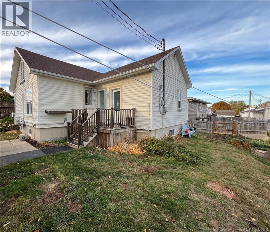 144 Des Saules, Shippagan, New Brunswick  E8S 1K5 - Photo 3 - NB129394