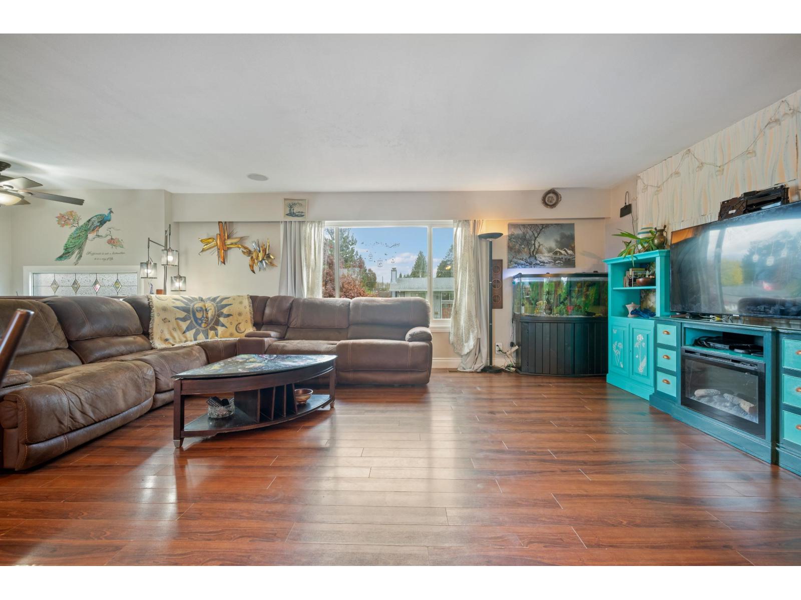 45305 Paisley Avenue, Chilliwack Proper West, Chilliwack, British Columbia  V2P 7B4 - Photo 3 - R3062451