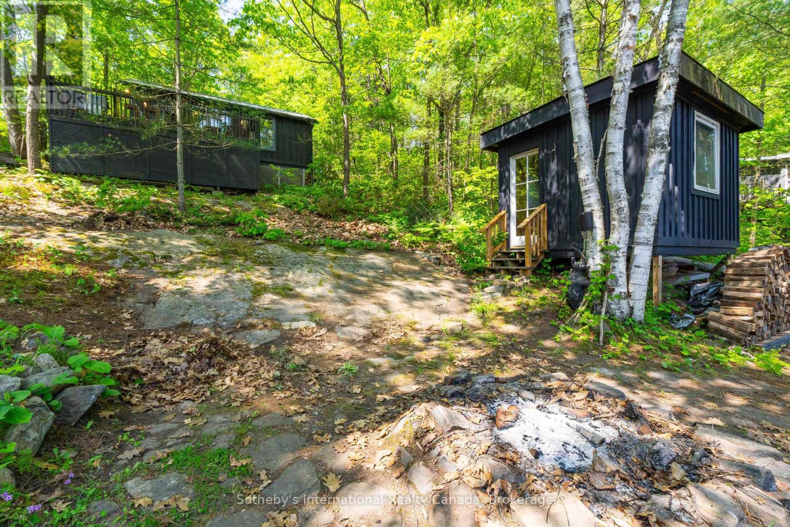 6394 Go Home Lake Shore, Georgian Bay (Gibson), Ontario  L0K 1S0 - Photo 25 - X12496144