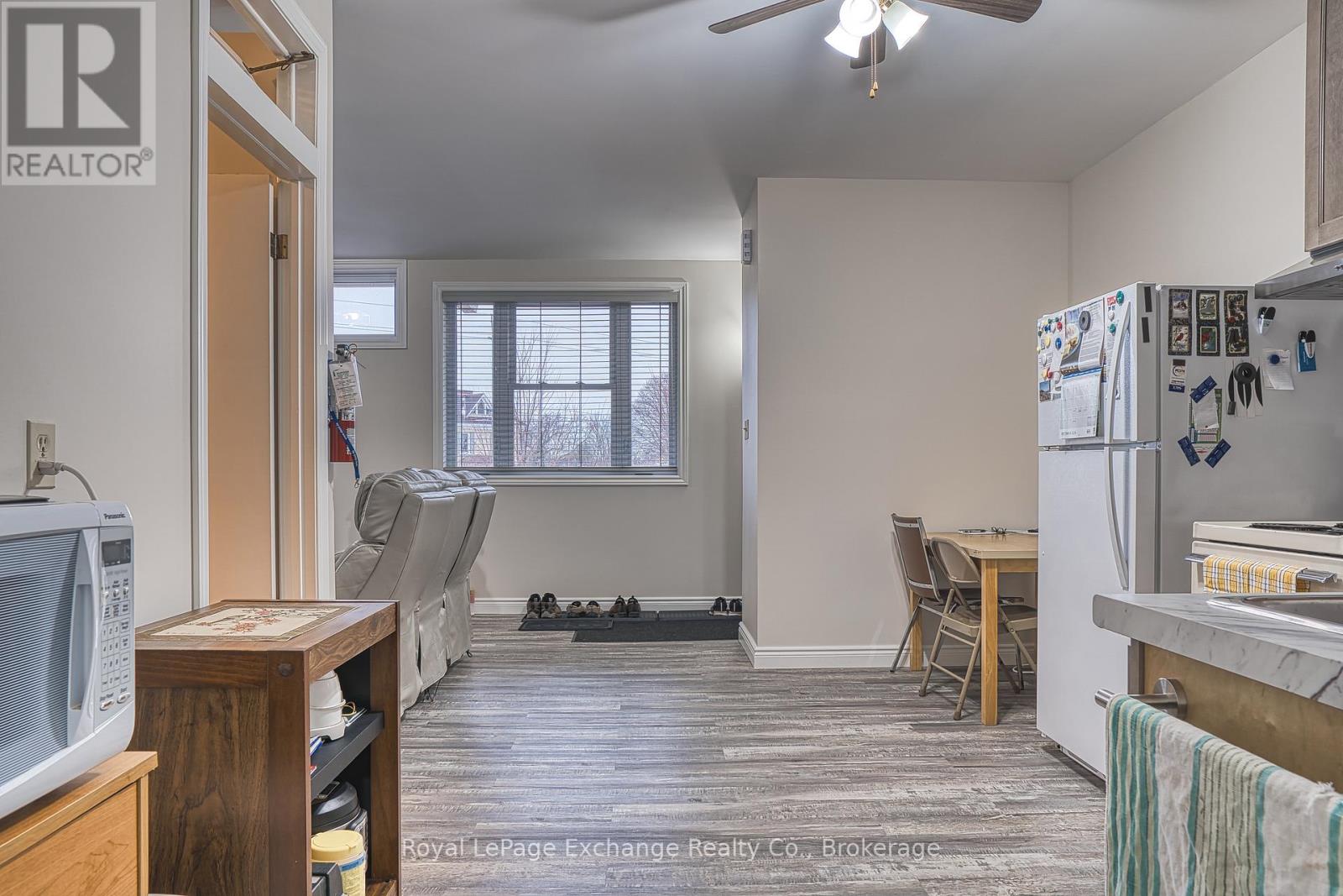 77 Montreal Street, Goderich, Ontario  N7A 2G5 - Photo 15 - X12496154