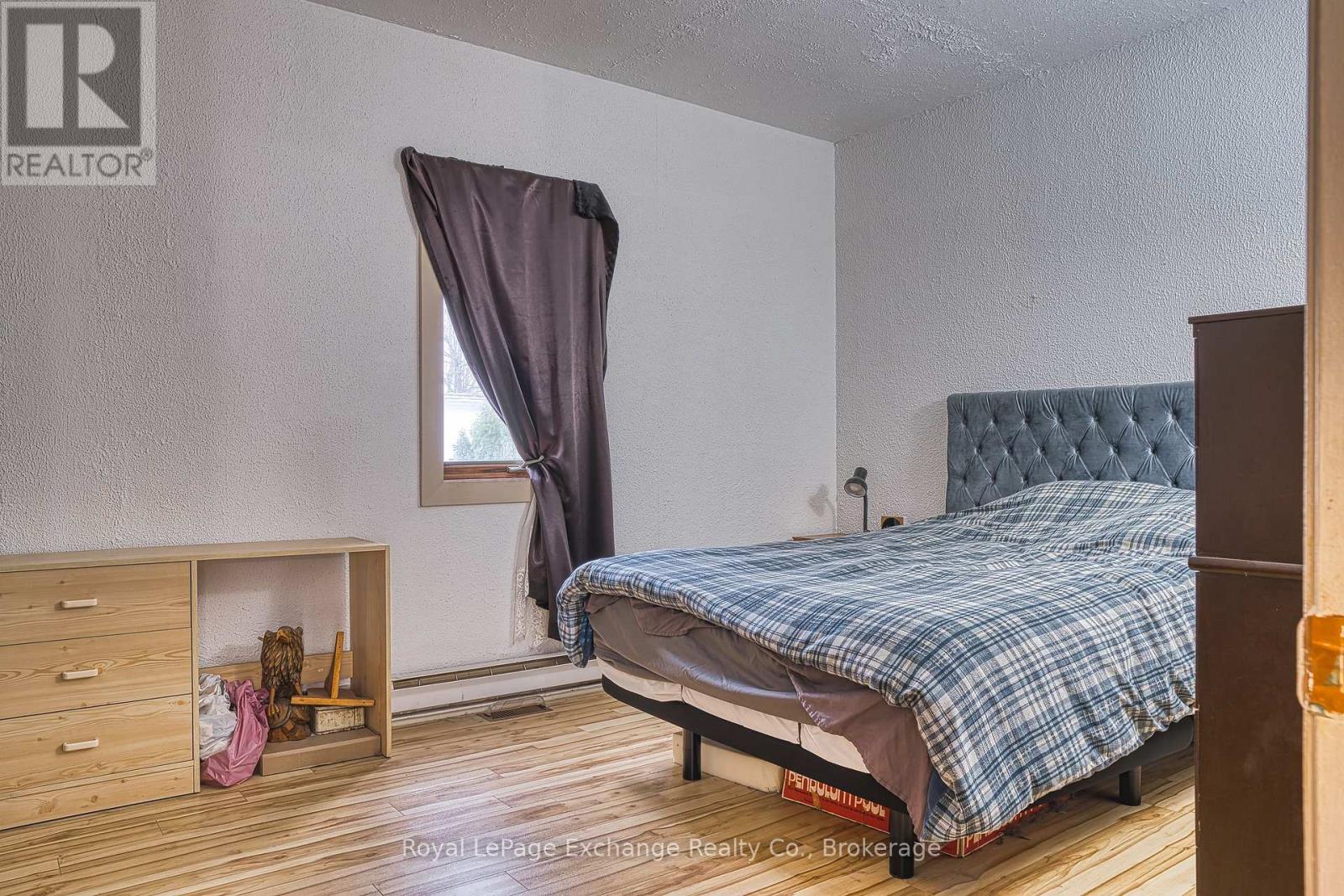 77 Montreal Street, Goderich, Ontario  N7A 2G5 - Photo 21 - X12496154