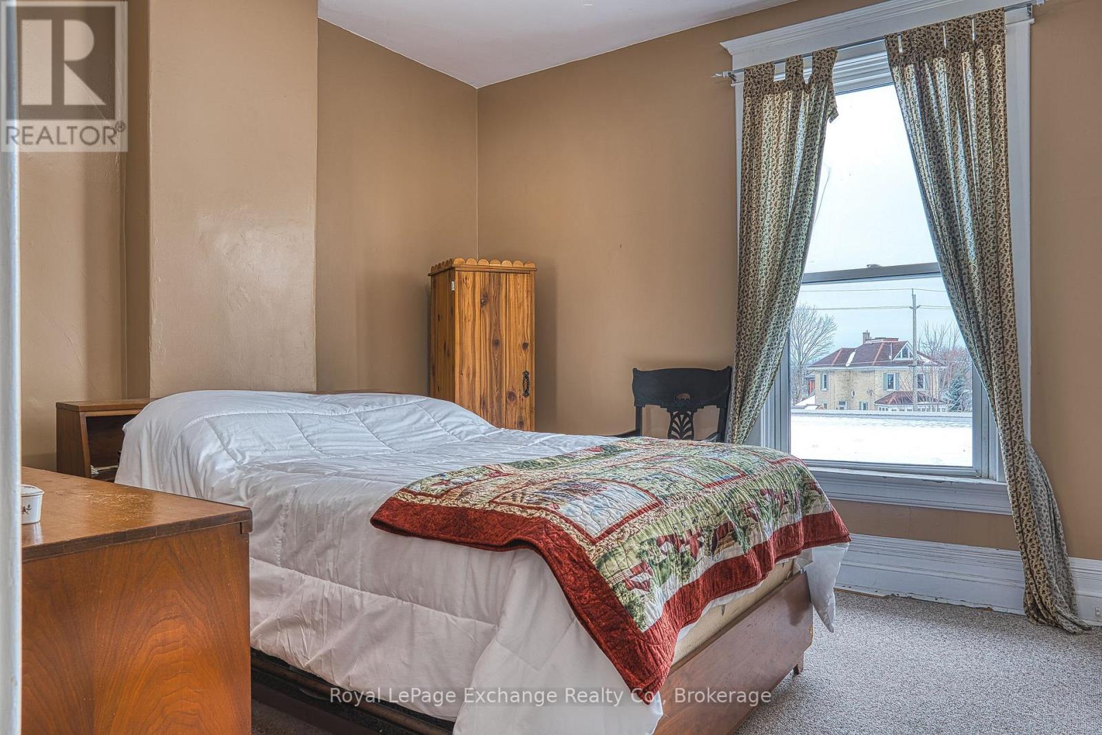 77 Montreal Street, Goderich, Ontario  N7A 2G5 - Photo 36 - X12496154