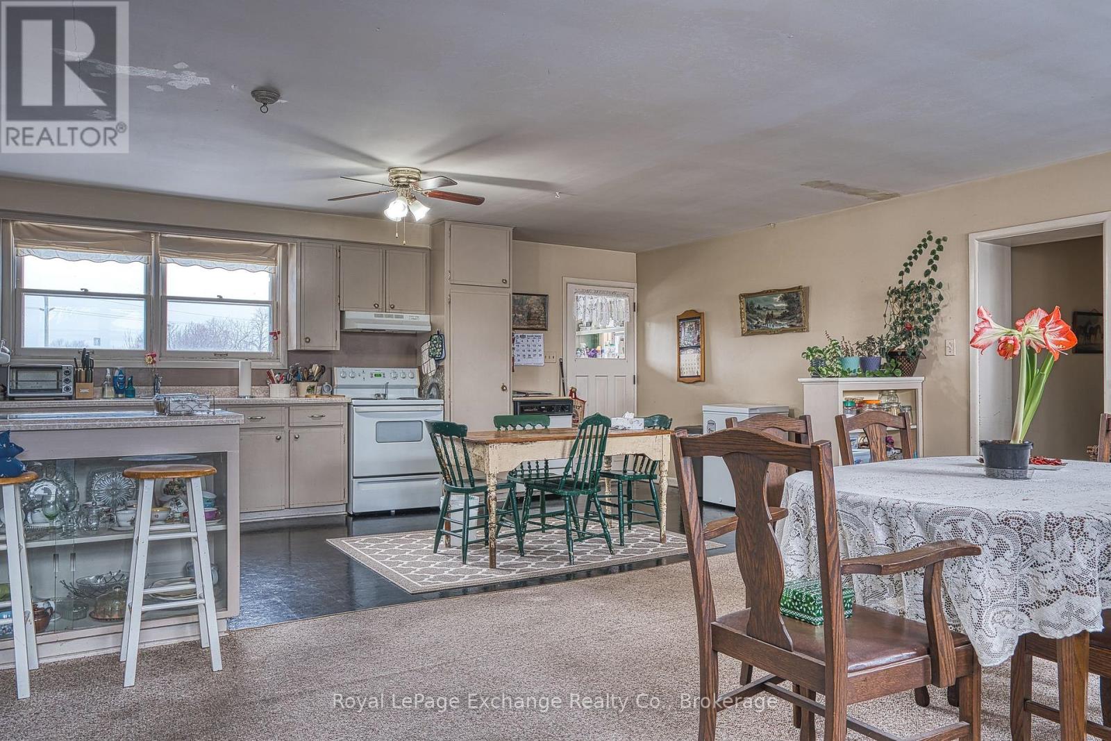 77 Montreal Street, Goderich, Ontario  N7A 2G5 - Photo 40 - X12496154