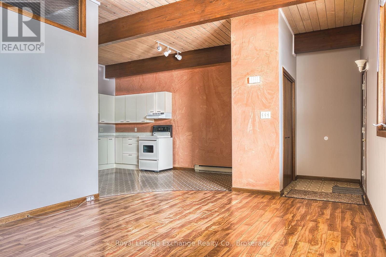 77 Montreal Street, Goderich, Ontario  N7A 2G5 - Photo 45 - X12496154