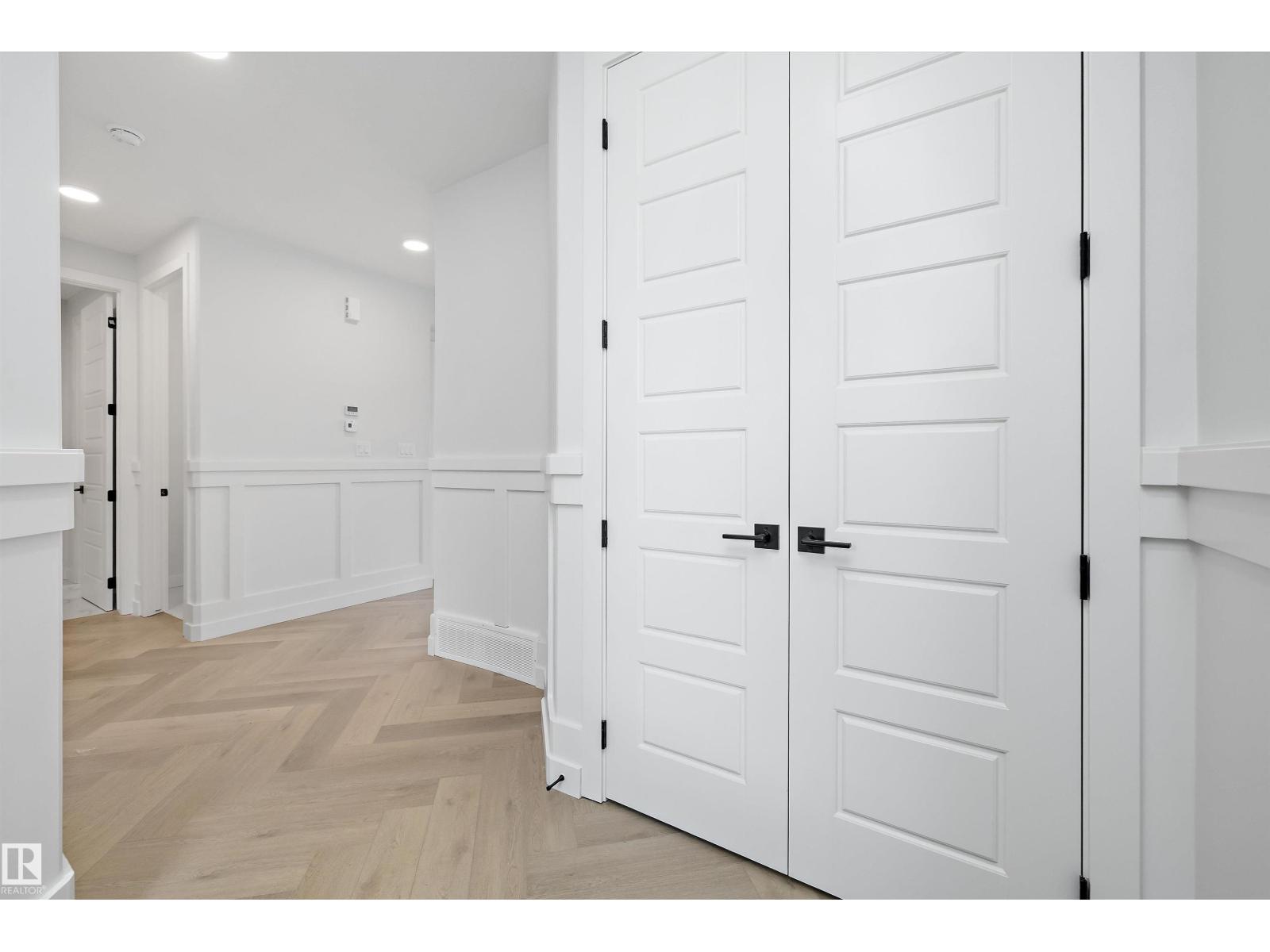 32 Cannes Cv, St. Albert, Alberta  T8T 2C6 - Photo 3 - E4464201