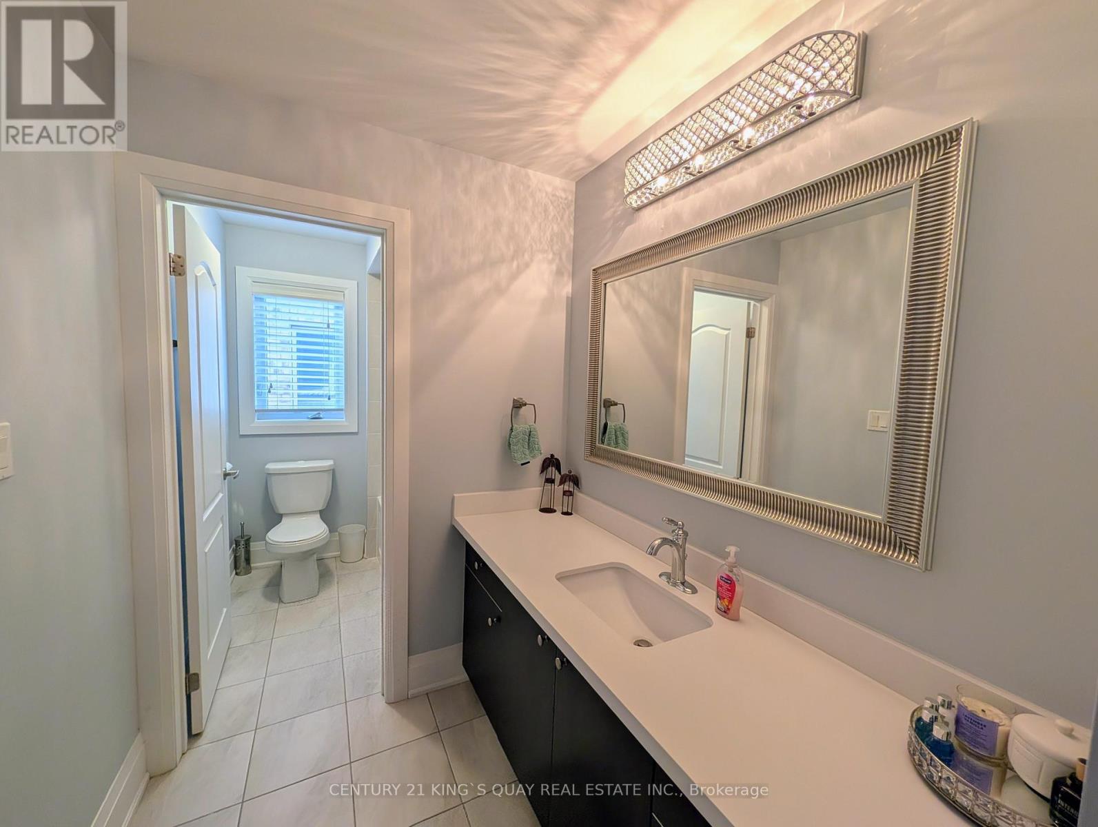 39 Giardina Crescent, Richmond Hill, Ontario  L4B 0G1 - Photo 13 - N12488802