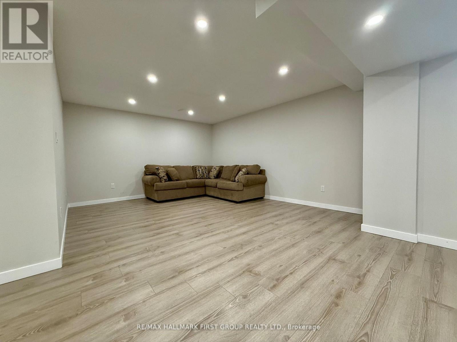 12 Crombie Street, Clarington (Bowmanville), Ontario  L1C 4A1 - Photo 10 - E12495450