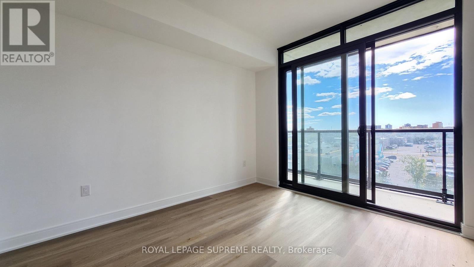 424 - 86 Dundas Street E, Mississauga, Ontario  L5A 0B1 - Photo 4 - W12486244