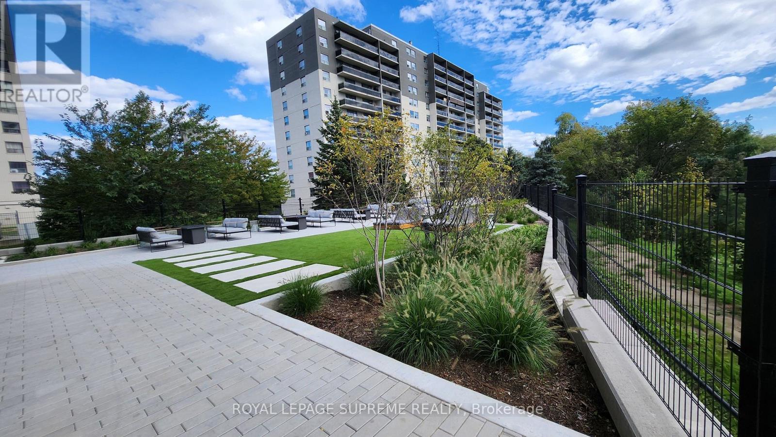 424 - 86 Dundas Street E, Mississauga, Ontario  L5A 0B1 - Photo 27 - W12486244