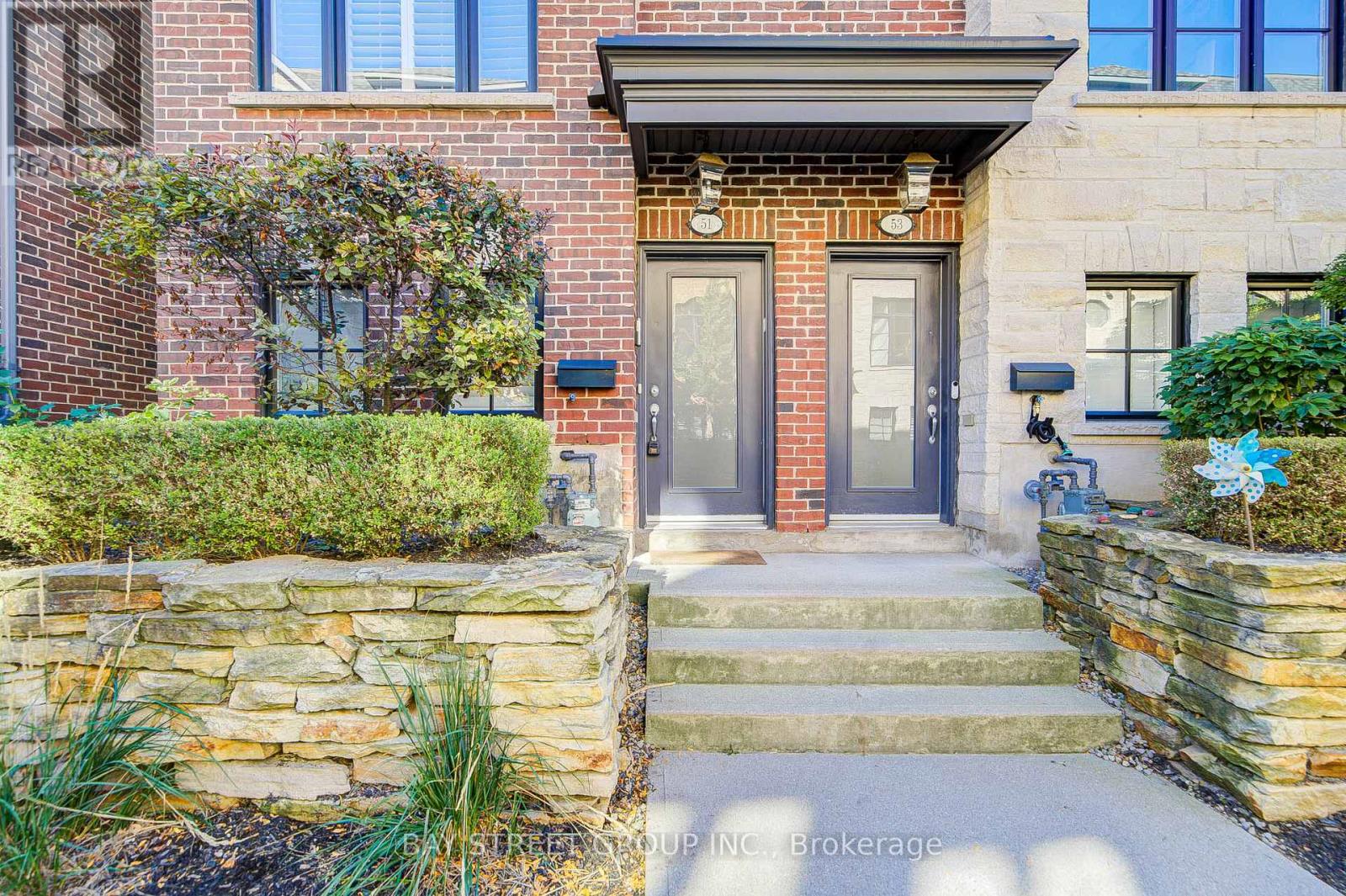 51 Lobo Mews, Toronto, Ontario  M8Z 0B2 - Photo 2 - W12495778