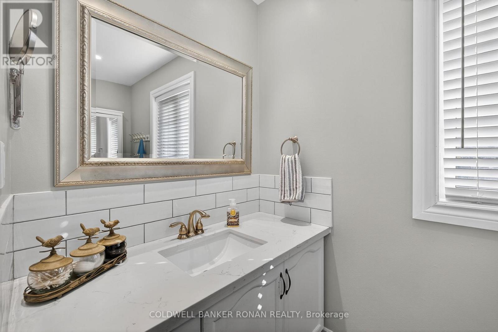 82 Oak Street, New Tecumseth, Ontario  L9R 1P3 - Photo 30 - N12495182