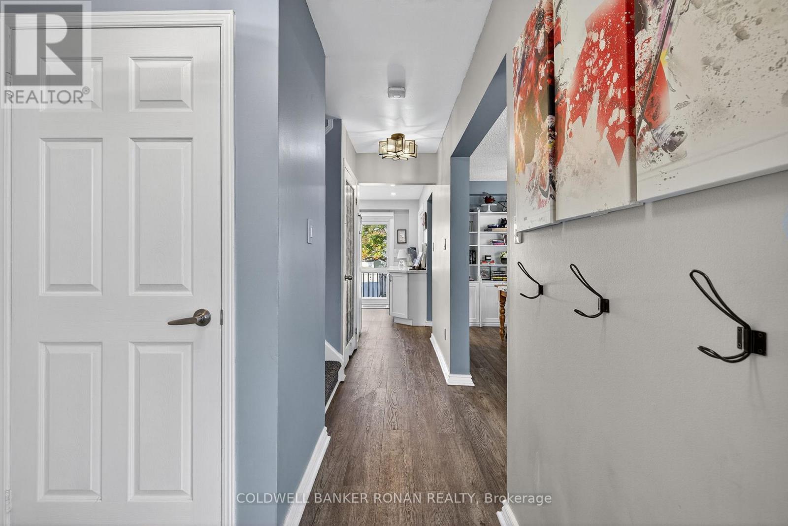 82 Oak Street, New Tecumseth, Ontario  L9R 1P3 - Photo 5 - N12495182