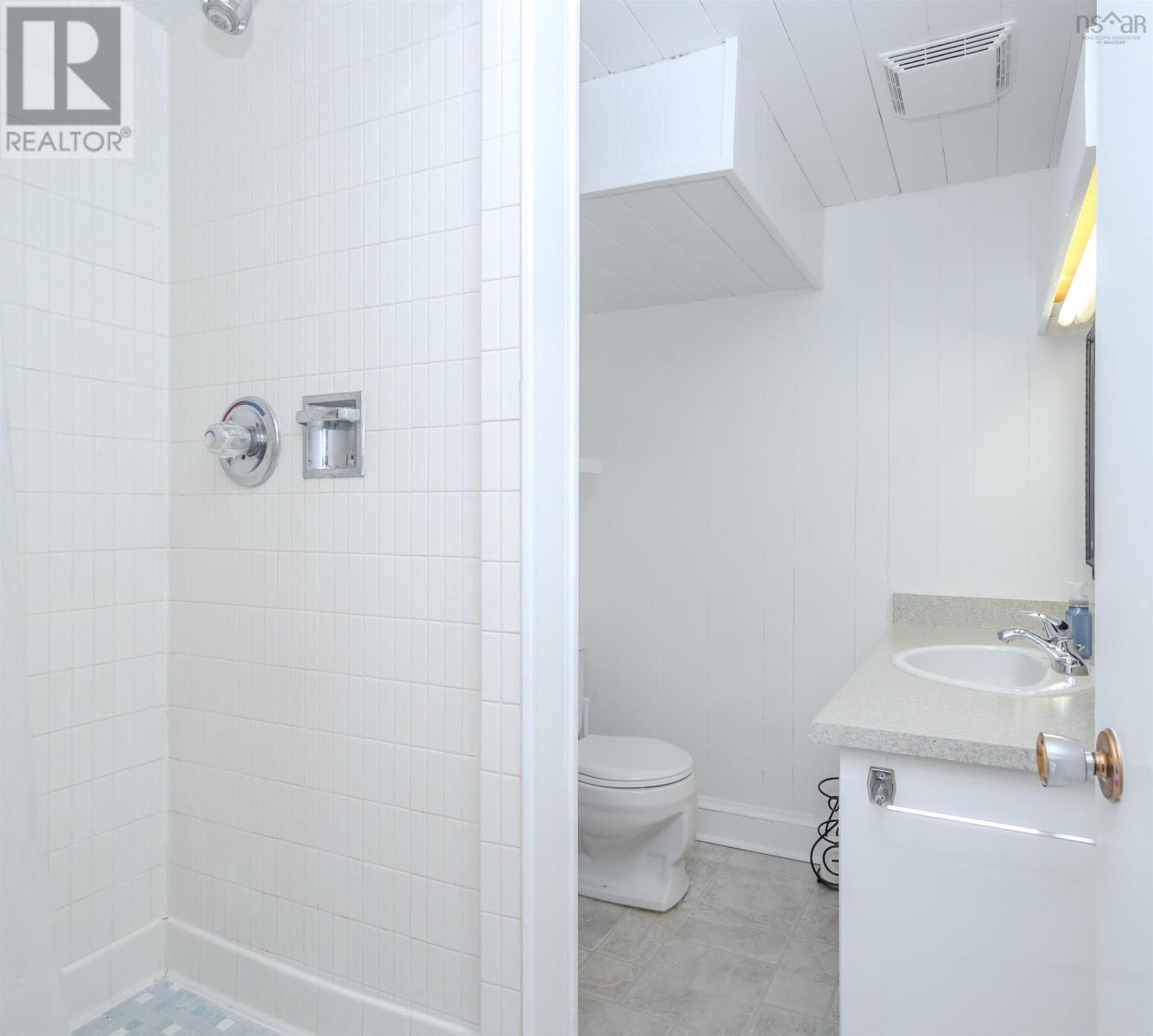 56 Kelmere Drive, Sydney, Nova Scotia  B1R 1P8 - Photo 33 - 202524643