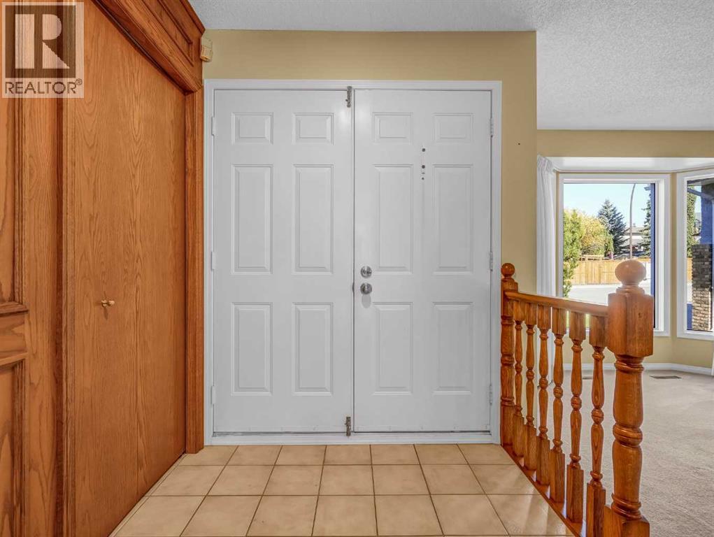 76 Wood Valley Rise Sw, Calgary, Alberta  T2W 5S5 - Photo 13 - A2253607