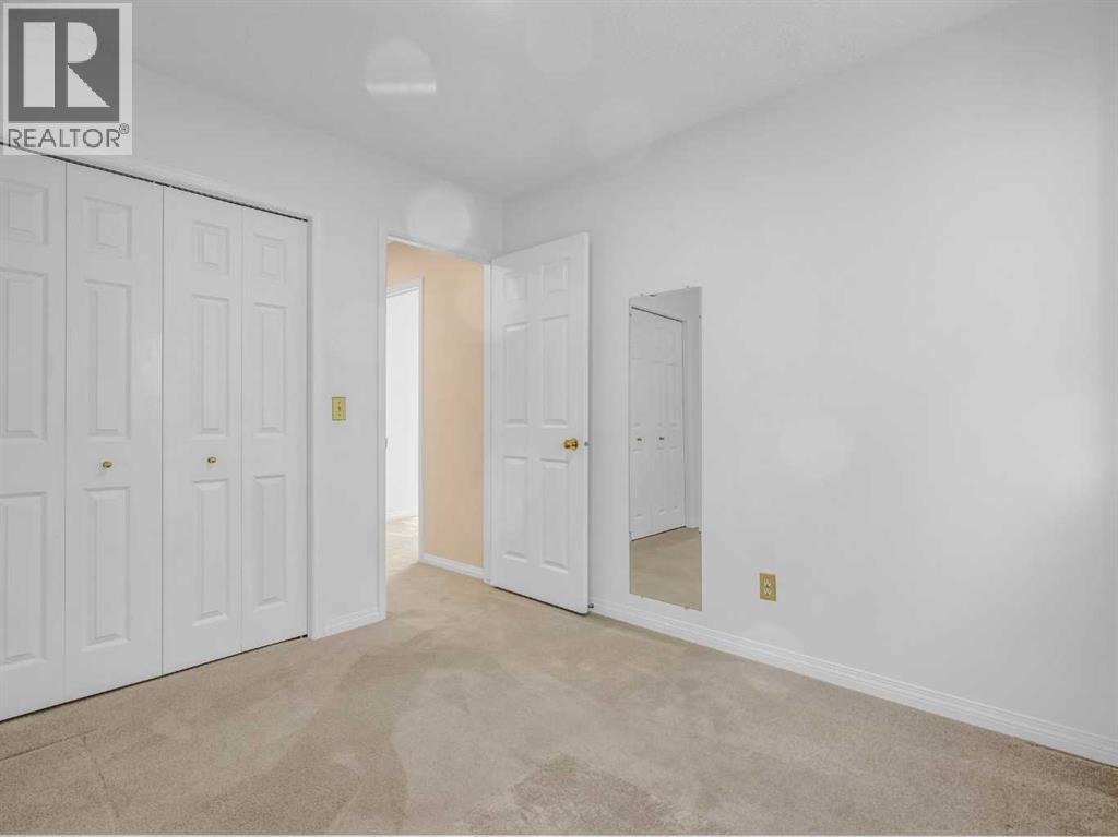 76 Wood Valley Rise Sw, Calgary, Alberta  T2W 5S5 - Photo 26 - A2253607