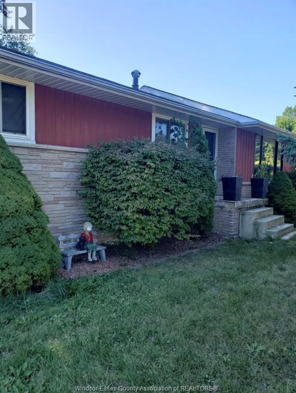 2063 St. Anne, Tecumseh, Ontario  N8N 1V8 - Photo 1 - 25027674