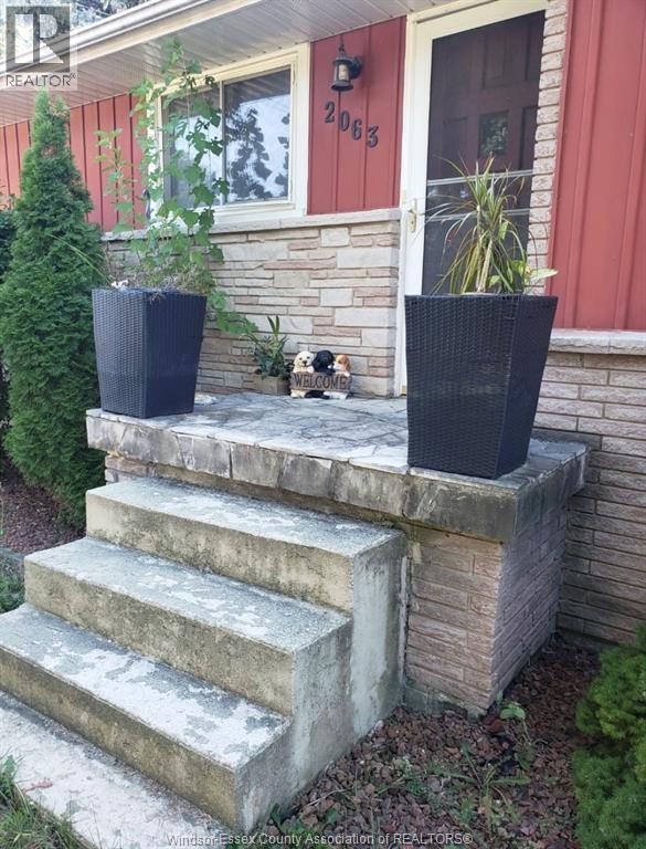 2063 St. Anne, Tecumseh, Ontario  N8N 1V8 - Photo 2 - 25027674