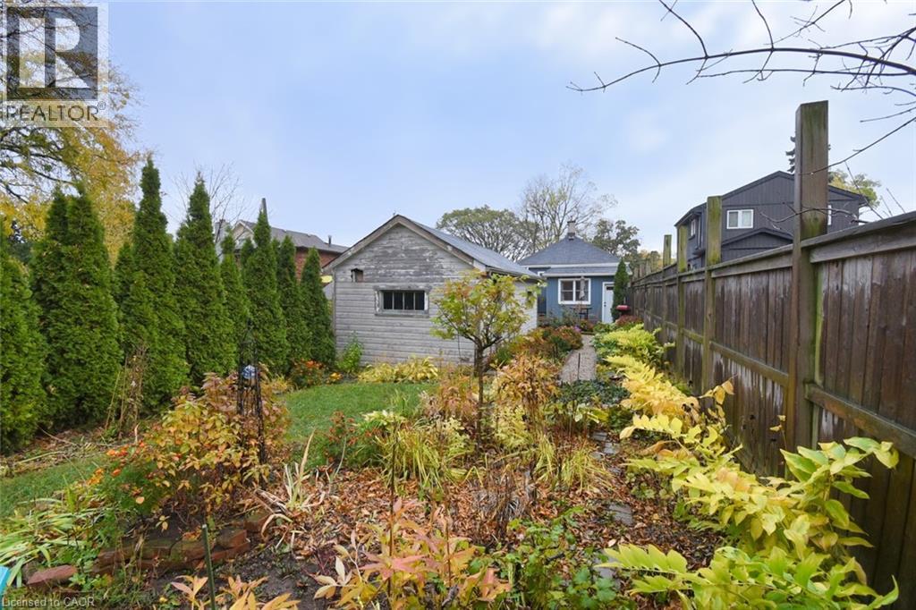 206 East 8th Street, Hamilton, Ontario  L9A 3L8 - Photo 9 - 40784229