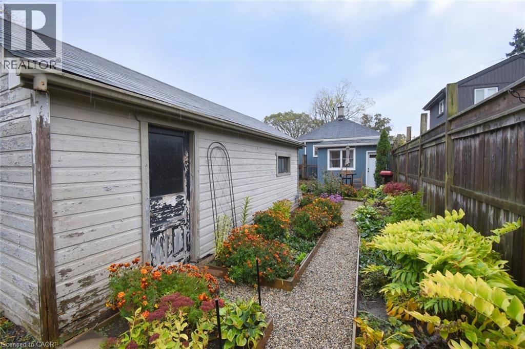 206 East 8th Street, Hamilton, Ontario  L9A 3L8 - Photo 8 - 40784229