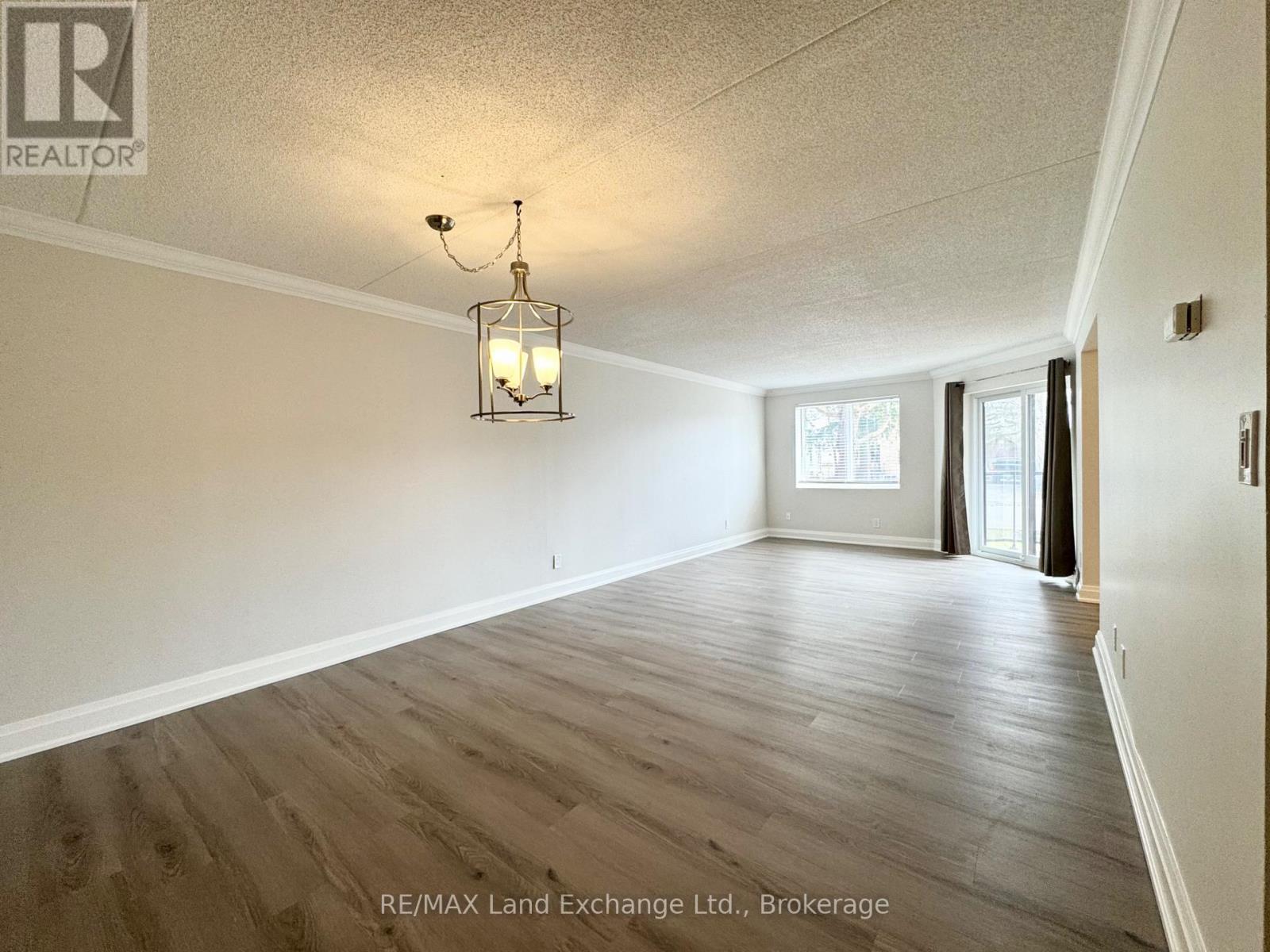 101 - 101-536 11th Avenue, Hanover, Ontario  N4N 2S4 - Photo 6 - X12325030