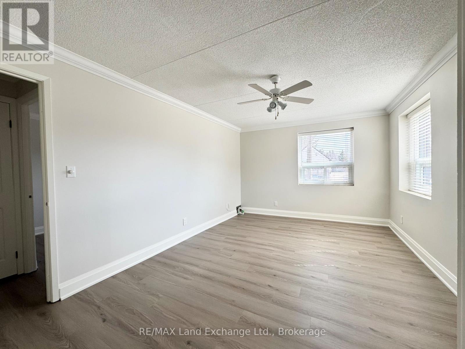 101 - 101-536 11th Avenue, Hanover, Ontario  N4N 2S4 - Photo 17 - X12325030