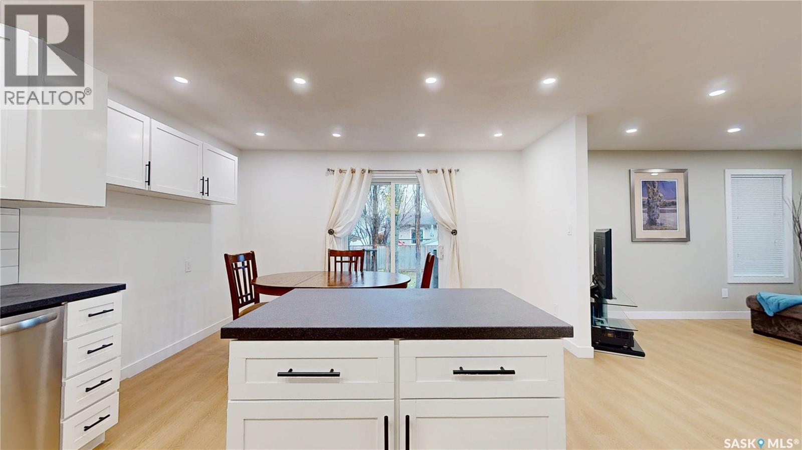 7119 Blakeney Drive, Regina, Saskatchewan  S4X 2M4 - Photo 11 - SK022124