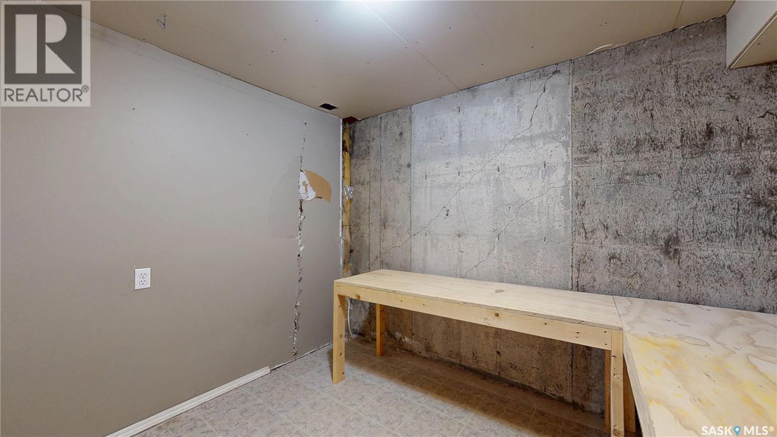 7119 Blakeney Drive, Regina, Saskatchewan  S4X 2M4 - Photo 35 - SK022124