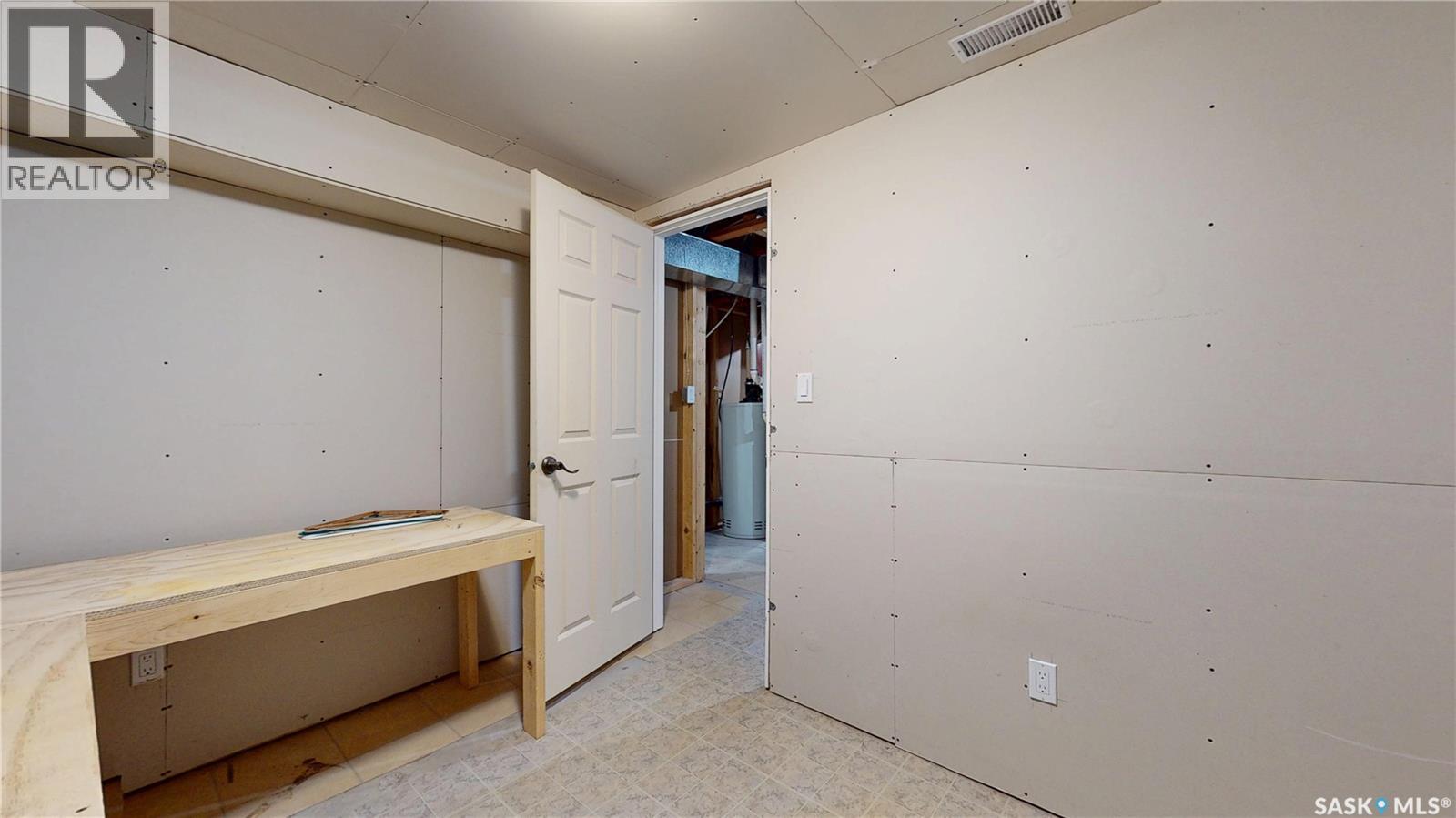 7119 Blakeney Drive, Regina, Saskatchewan  S4X 2M4 - Photo 37 - SK022124