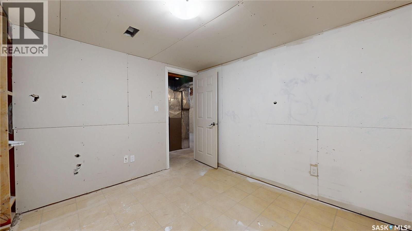 7119 Blakeney Drive, Regina, Saskatchewan  S4X 2M4 - Photo 40 - SK022124