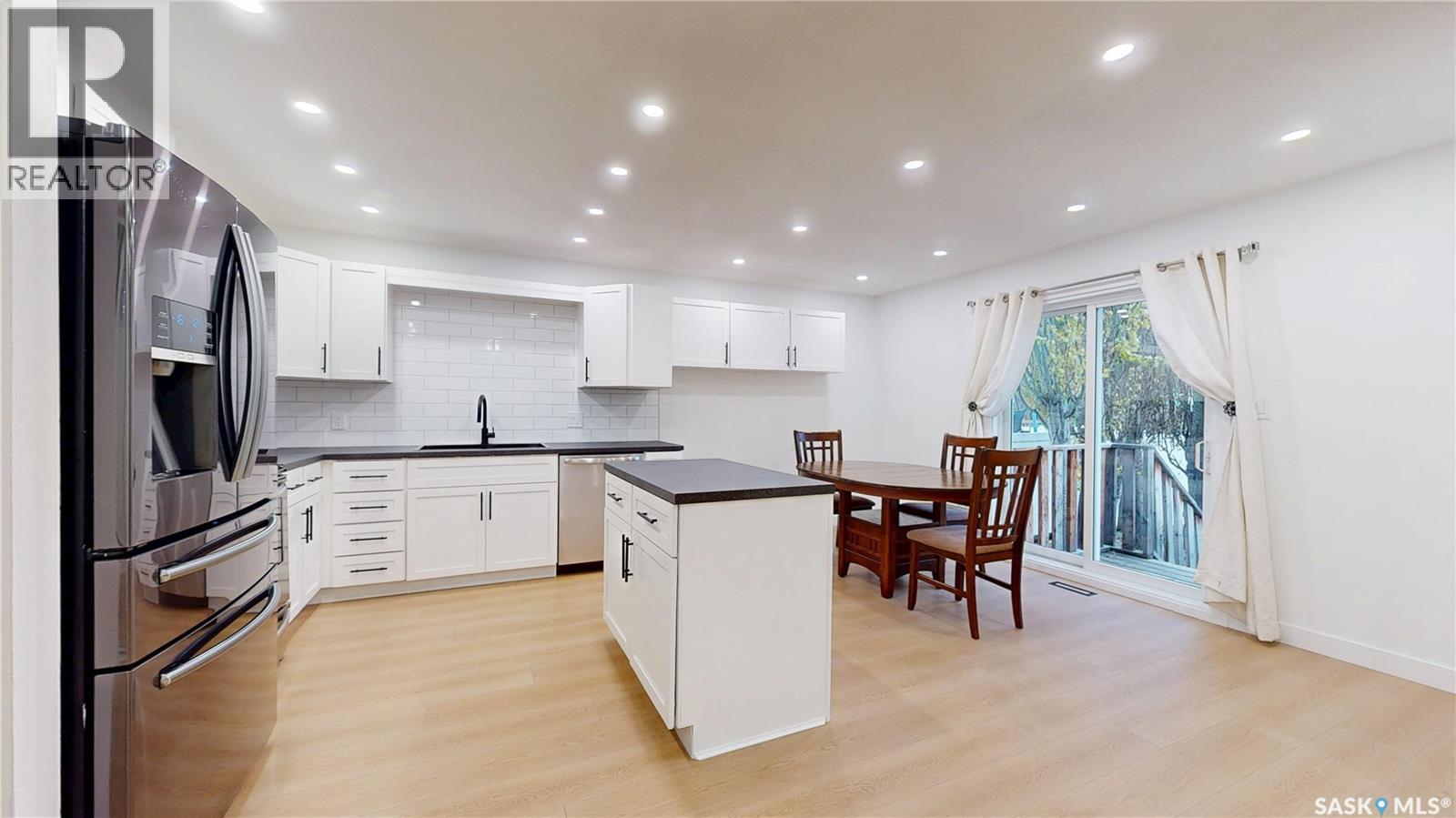 7119 Blakeney Drive, Regina, Saskatchewan  S4X 2M4 - Photo 6 - SK022124