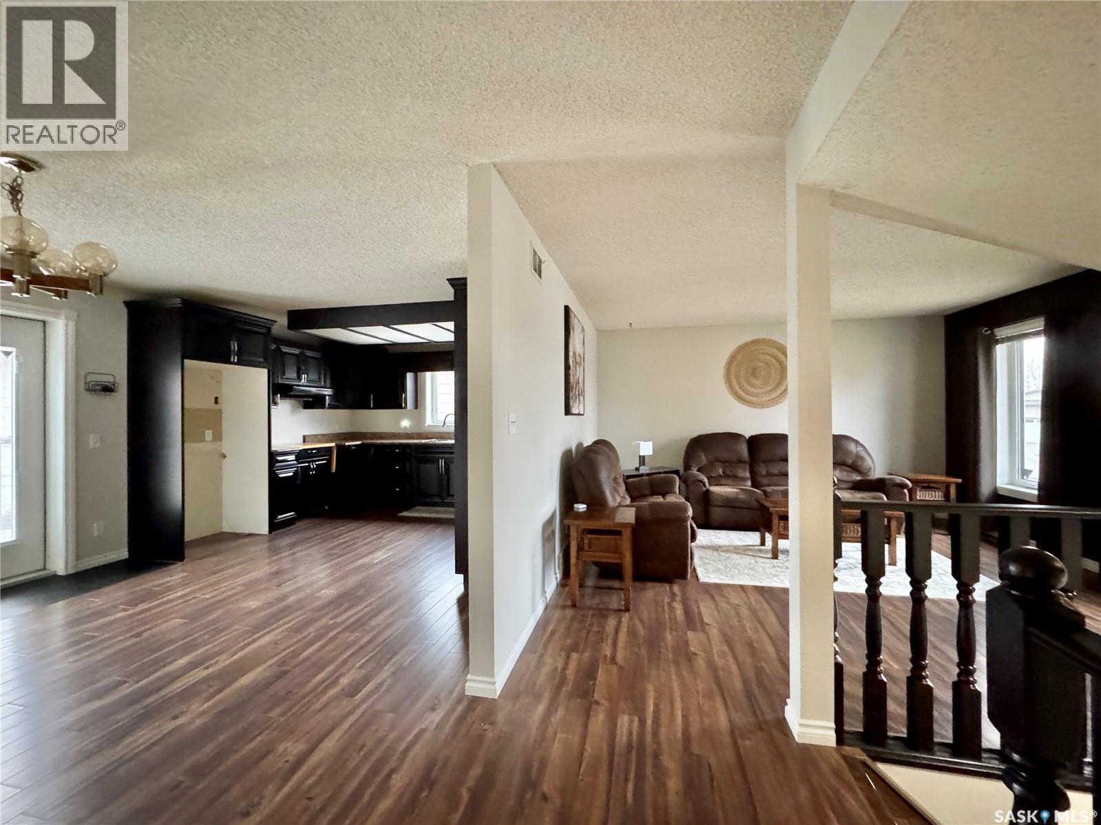 35 Blackwell Crescent, Yorkton, Saskatchewan  S3N 3Y2 - Photo 6 - SK022102