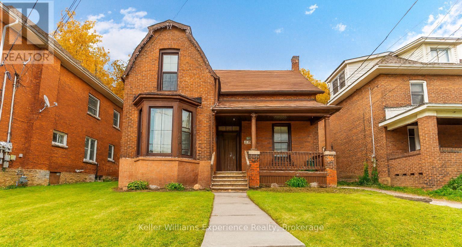 1379 3RD AVENUE E, Owen Sound, Ontario