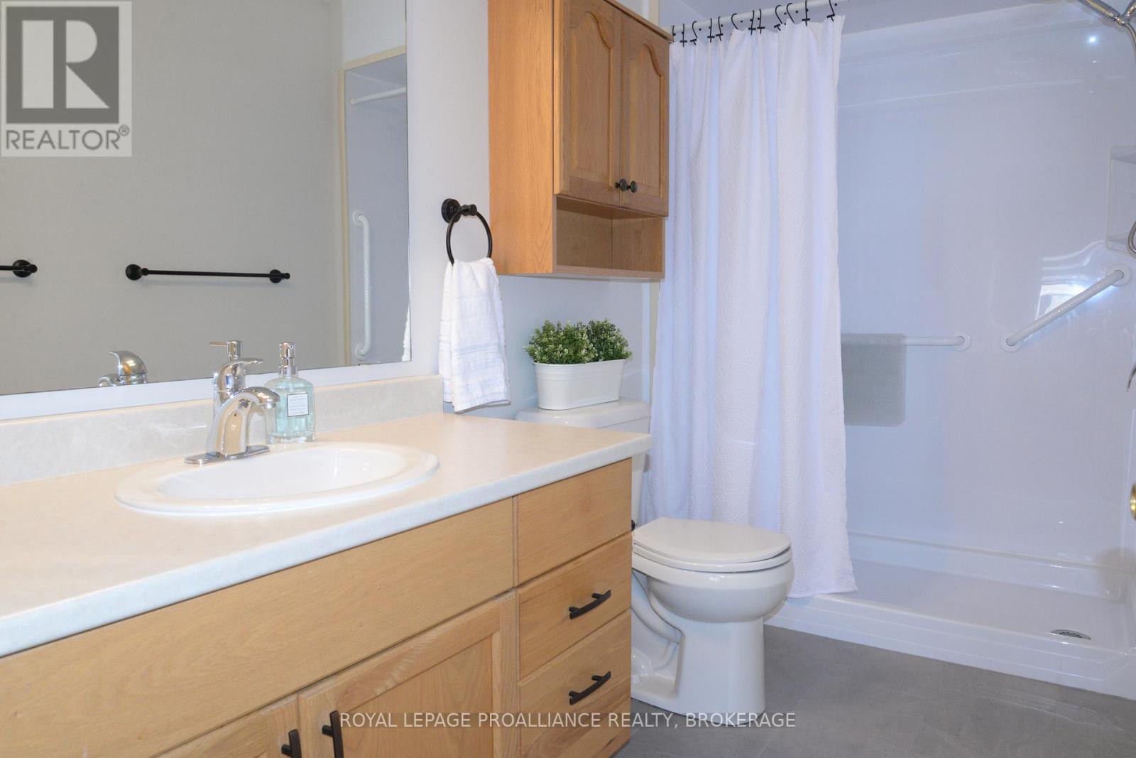 166 Ellesmeer Avenue, Kingston, Ontario  K7P 3H6 - Photo 23 - X12496254