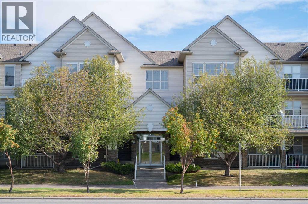 310, 1000 Applevillage Court Se, Calgary, Alberta  T2A 7Z4 - Photo 1 - A2262965
