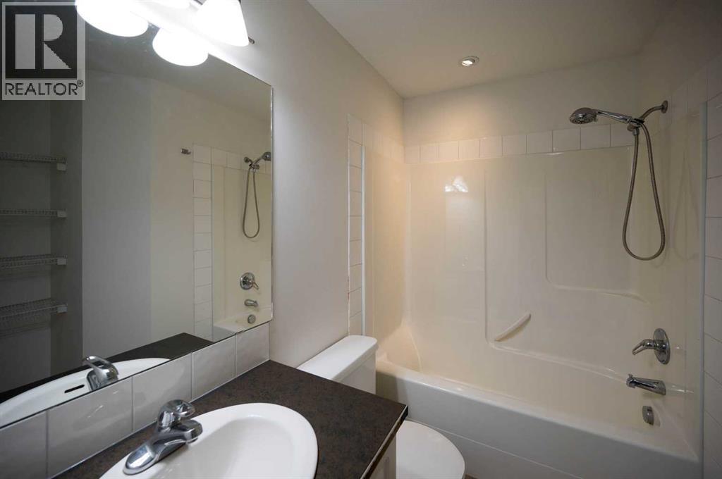 310, 1000 Applevillage Court Se, Calgary, Alberta  T2A 7Z4 - Photo 19 - A2262965