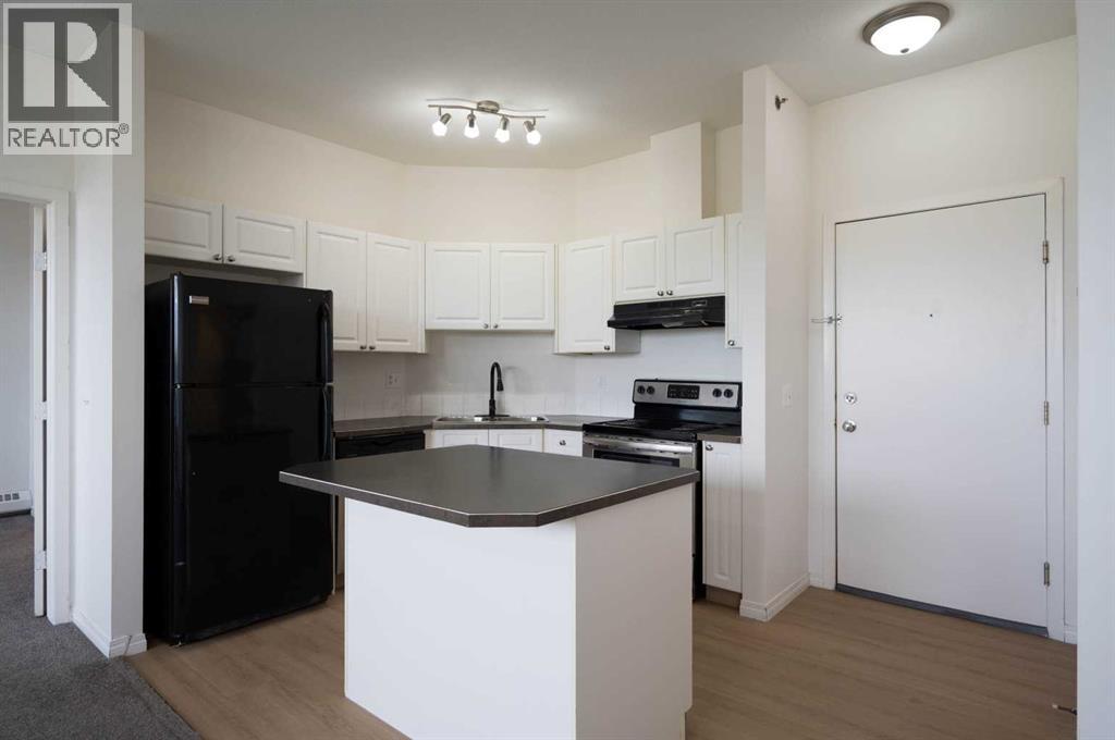 310, 1000 Applevillage Court Se, Calgary, Alberta  T2A 7Z4 - Photo 3 - A2262965