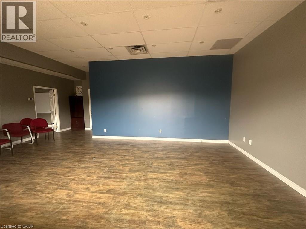 450 Westheights Drive Unit# 2, Kitchener, Ontario  N2N 2B9 - Photo 3 - 40784616