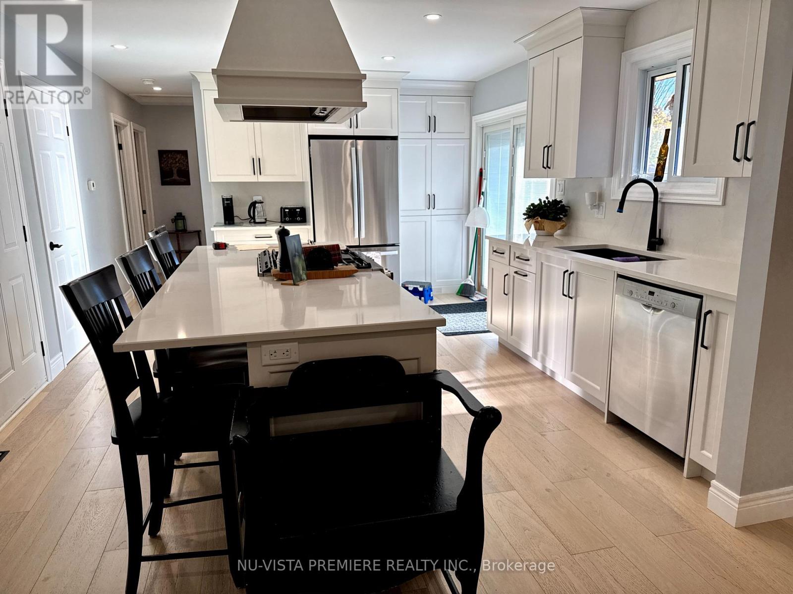 1446 Aldersbrook Road, London North (North I), Ontario  N6G 3V7 - Photo 6 - X12496322