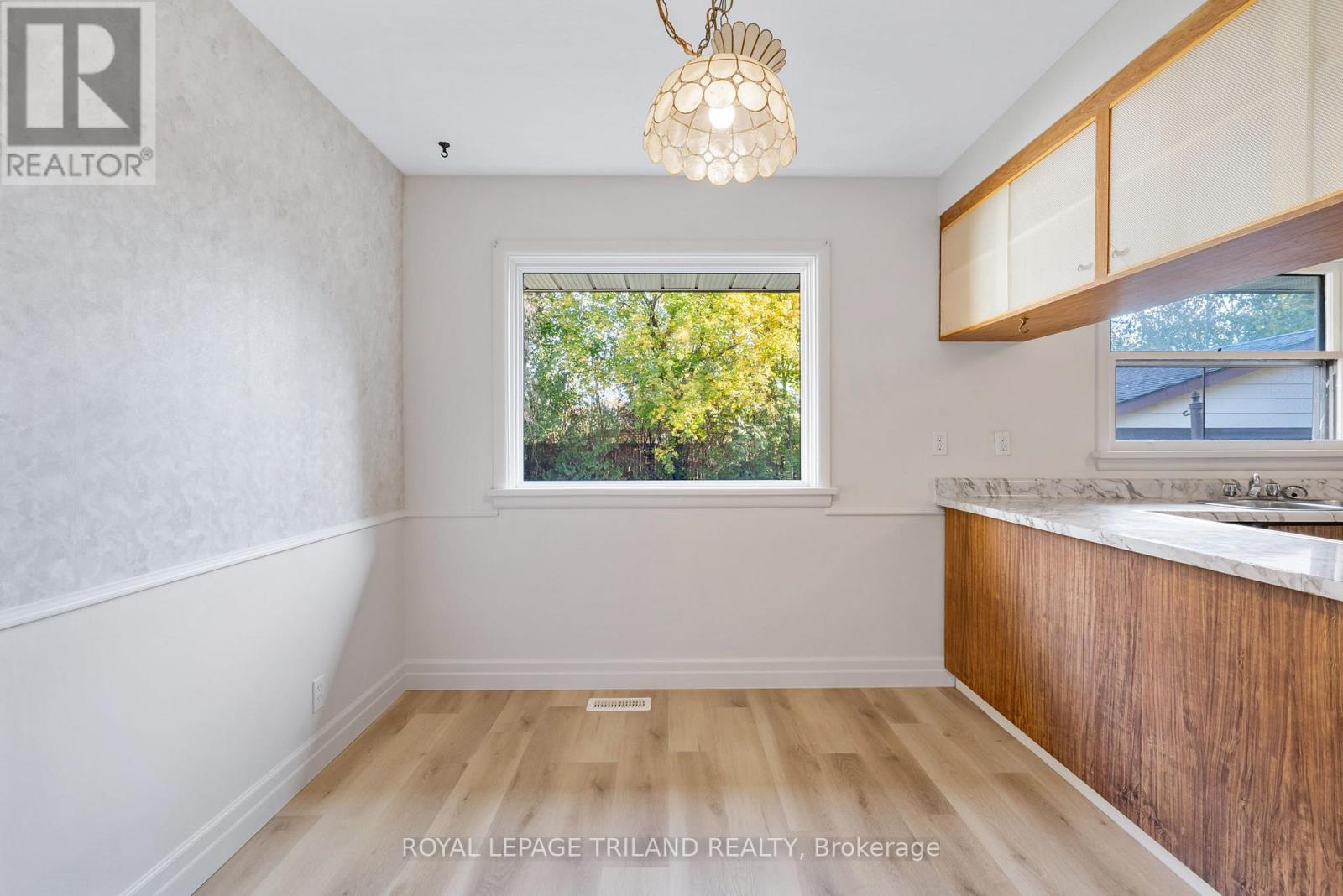 178 Kirkland Crescent, London East (East H), Ontario  N5W 5C1 - Photo 14 - X12496394